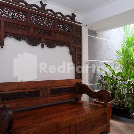 Hotel Ndliman House Near Ugm Jogja Mitra Reddoorz à Kejayan Extérieur photo