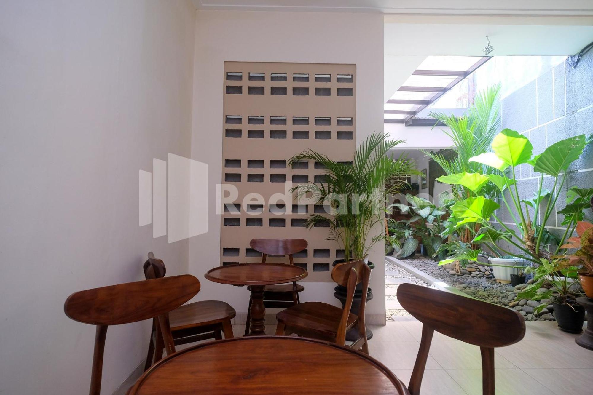 Hotel Ndliman House Near Ugm Jogja Mitra Reddoorz à Kejayan Extérieur photo